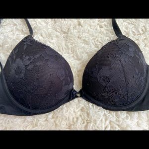 Victoria’s Secret Body by Victoria Push-up Bra 🖤